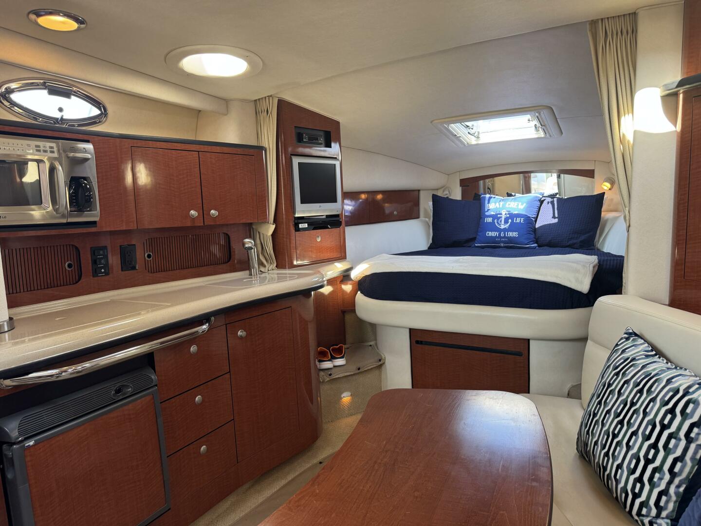 Slide: The Image of Sea Ray 320 Sundancer 2005 - 5459191