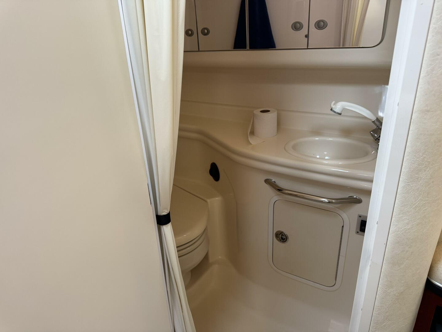 Slide: The Image of Sea Ray 320 Sundancer 2005 - 5459192