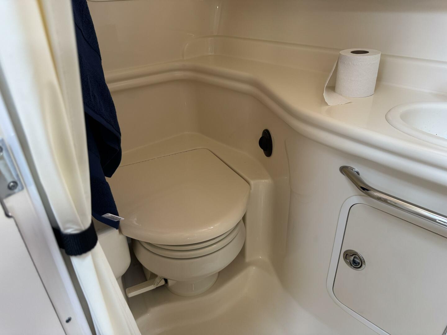 Slide: The Image of Sea Ray 320 Sundancer 2005 - 5459193