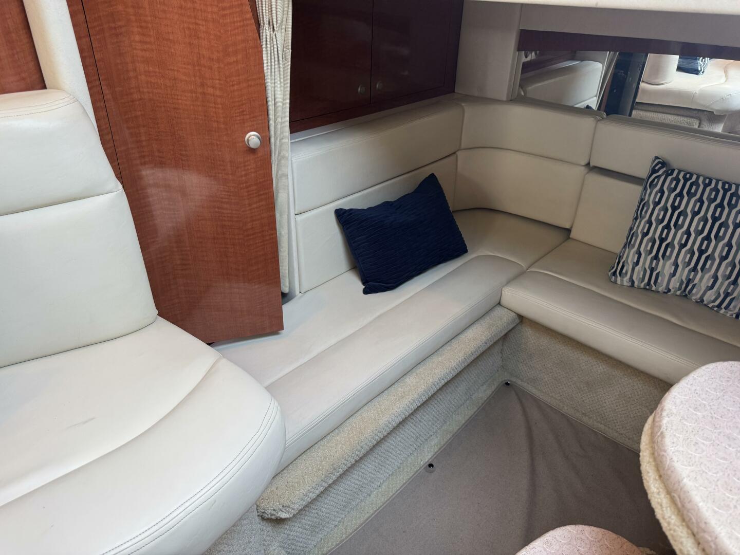 Slide: The Image of Sea Ray 320 Sundancer 2005 - 5459200