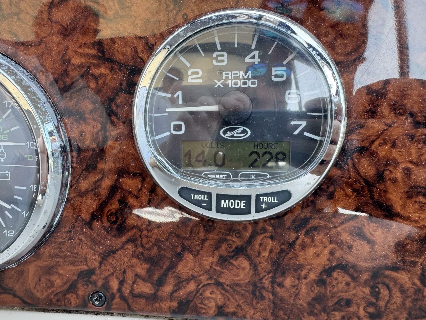 Slide: The Image of Sea Ray 320 Sundancer 2005 - 5459202