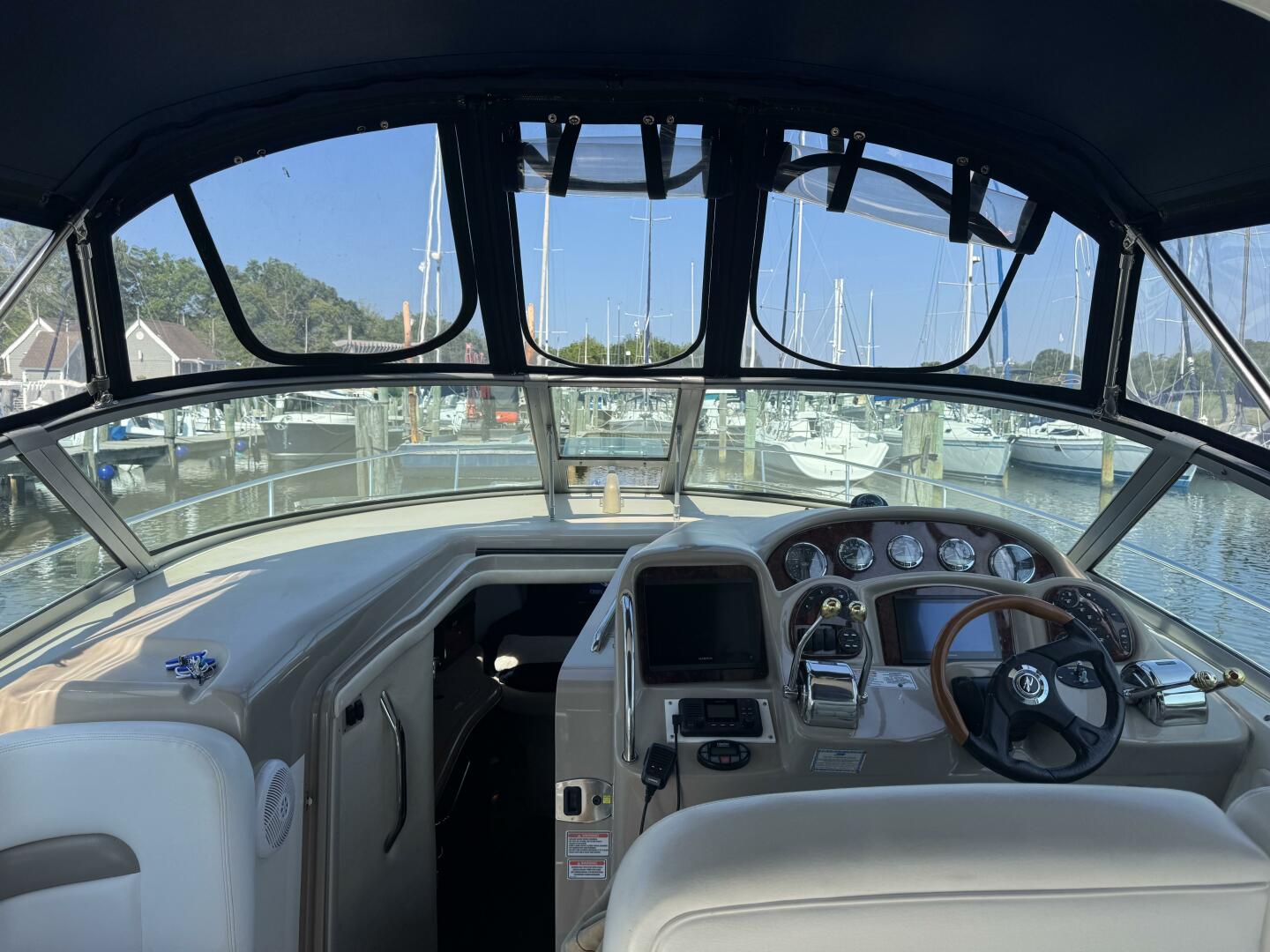 Slide: The Image of Sea Ray 320 Sundancer 2005 - 5459219