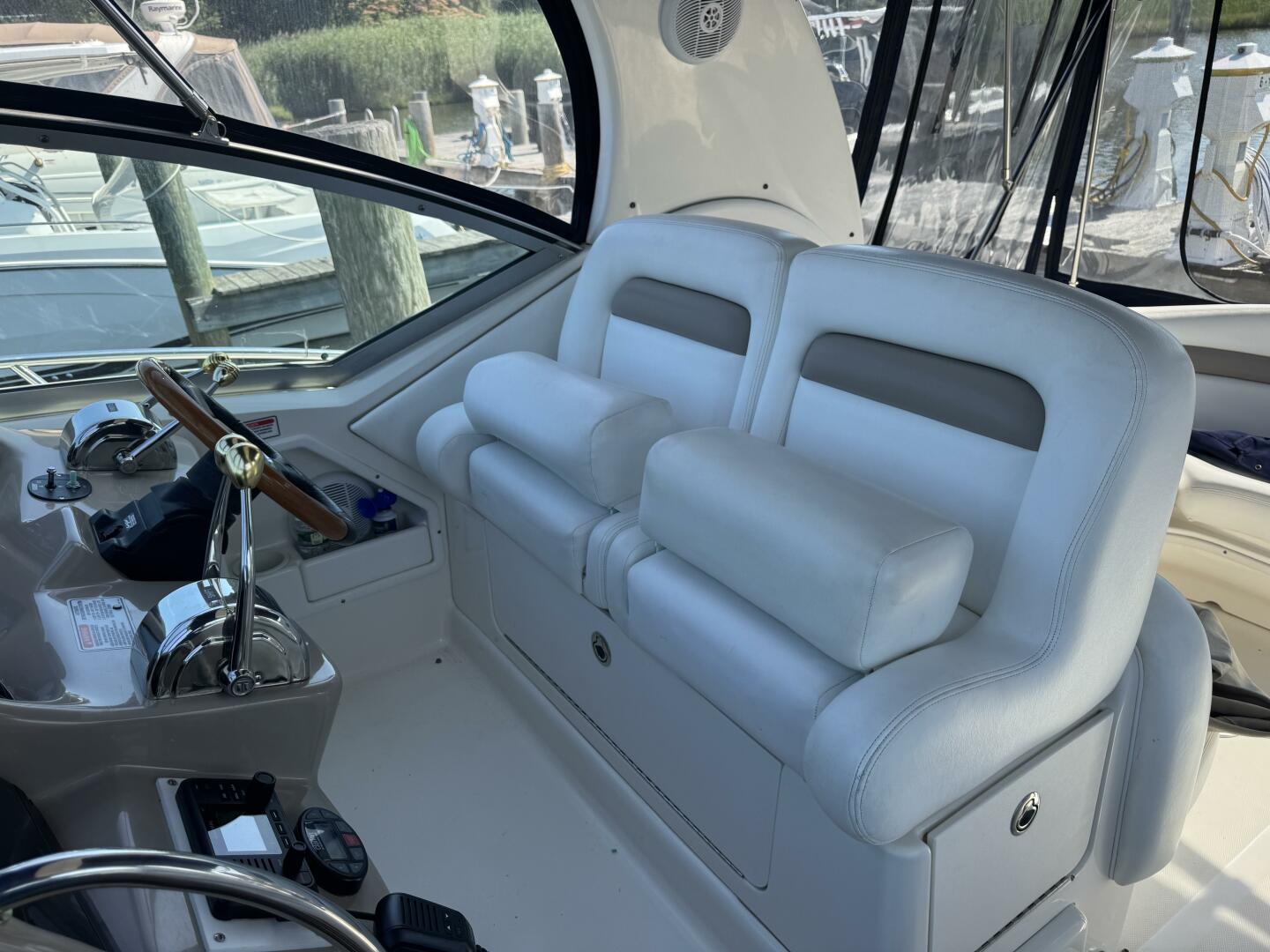 Slide: The Image of Sea Ray 320 Sundancer 2005 - 5459222