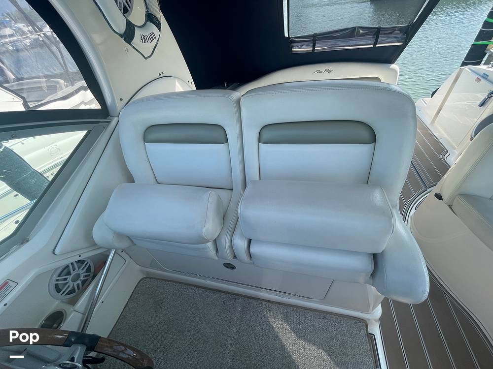 Slide: The Image of Sea Ray 320 Sundancer 2006 - 15572936