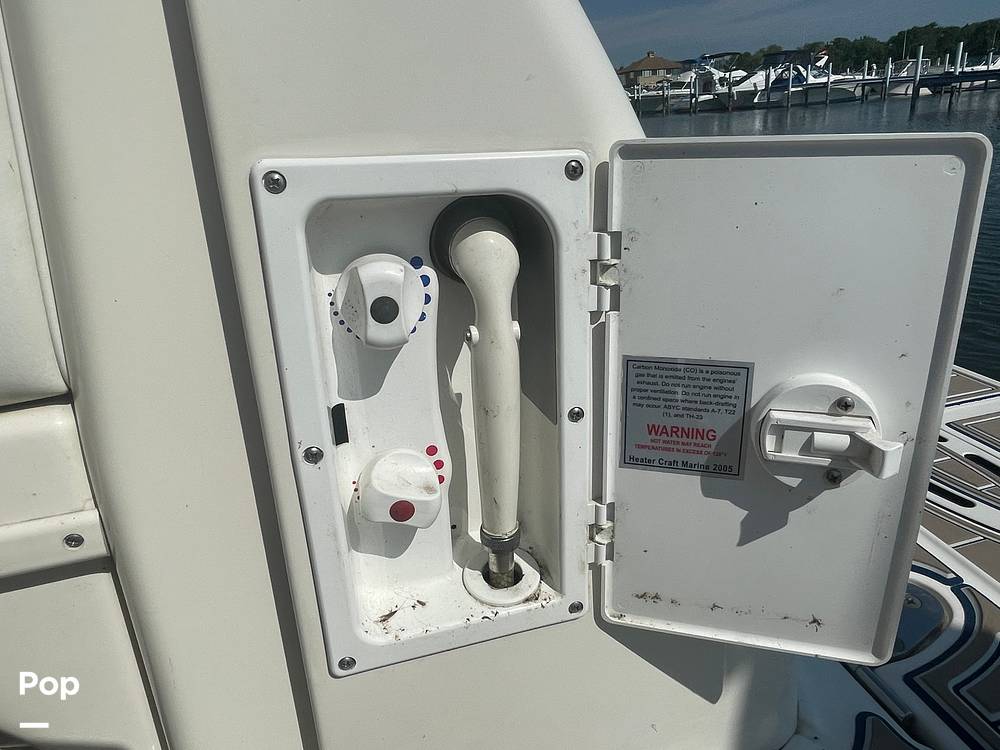 Slide: The Image of Sea Ray 320 Sundancer 2006 - 15572997