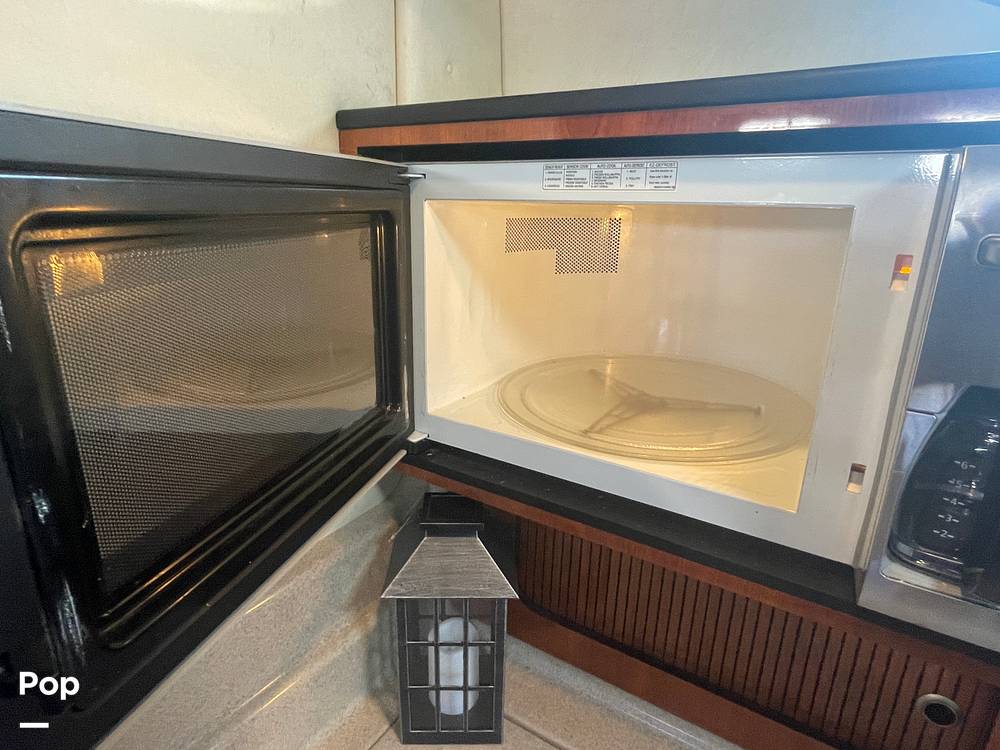 Slide: The Image of Sea Ray 320 Sundancer 2006 - 15573018