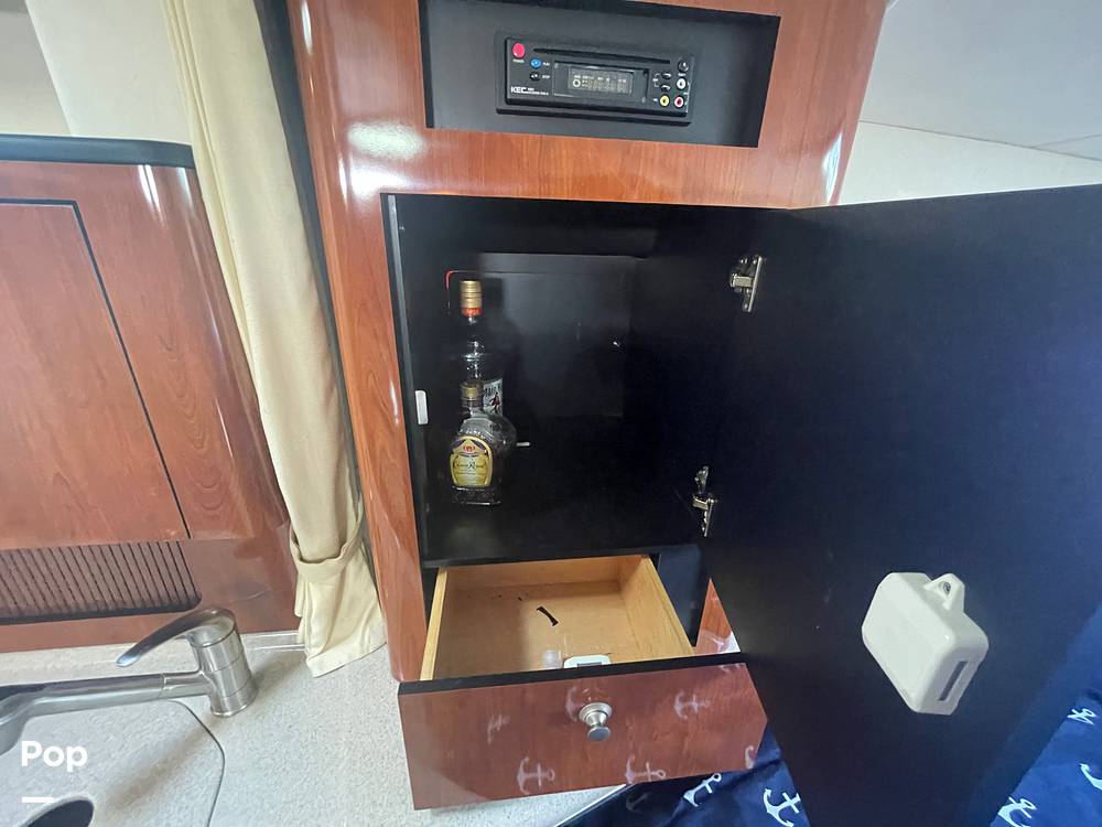 Slide: The Image of Sea Ray 320 Sundancer 2006 - 15573040