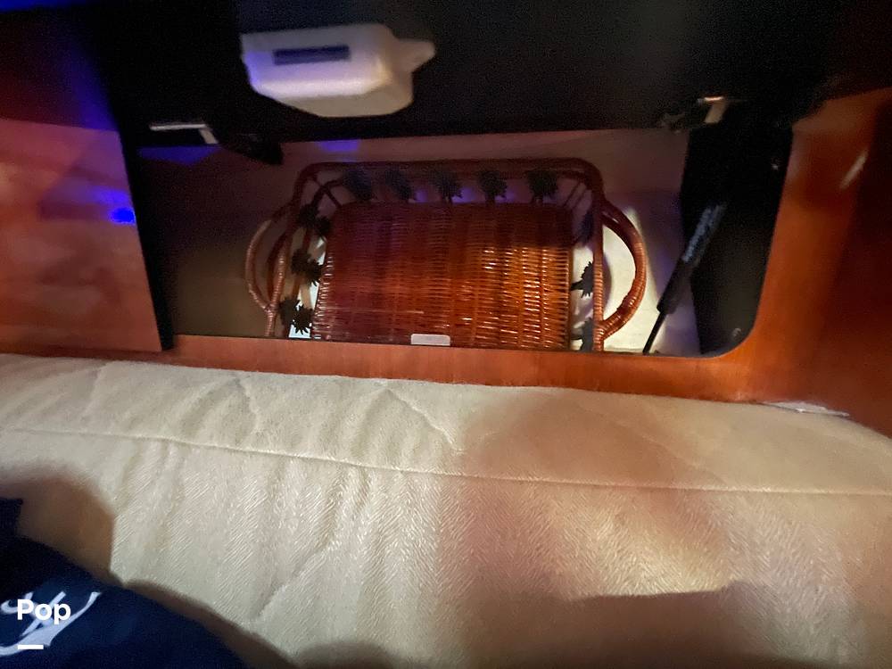 Slide: The Image of Sea Ray 320 Sundancer 2006 - 15573076