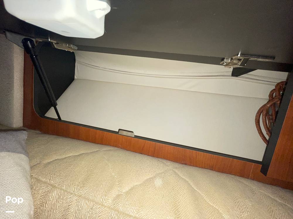 Slide: The Image of Sea Ray 320 Sundancer 2006 - 15573078