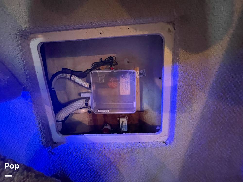 Slide: The Image of Sea Ray 320 Sundancer 2006 - 15573094