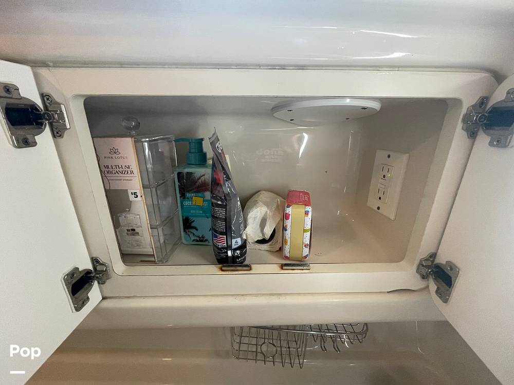 Slide: The Image of Sea Ray 320 Sundancer 2006 - 15573109