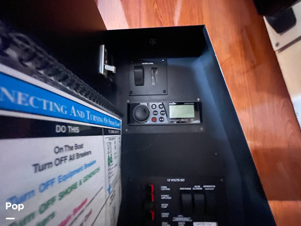 Slide: The Image of Sea Ray 320 Sundancer 2006 - 15573129