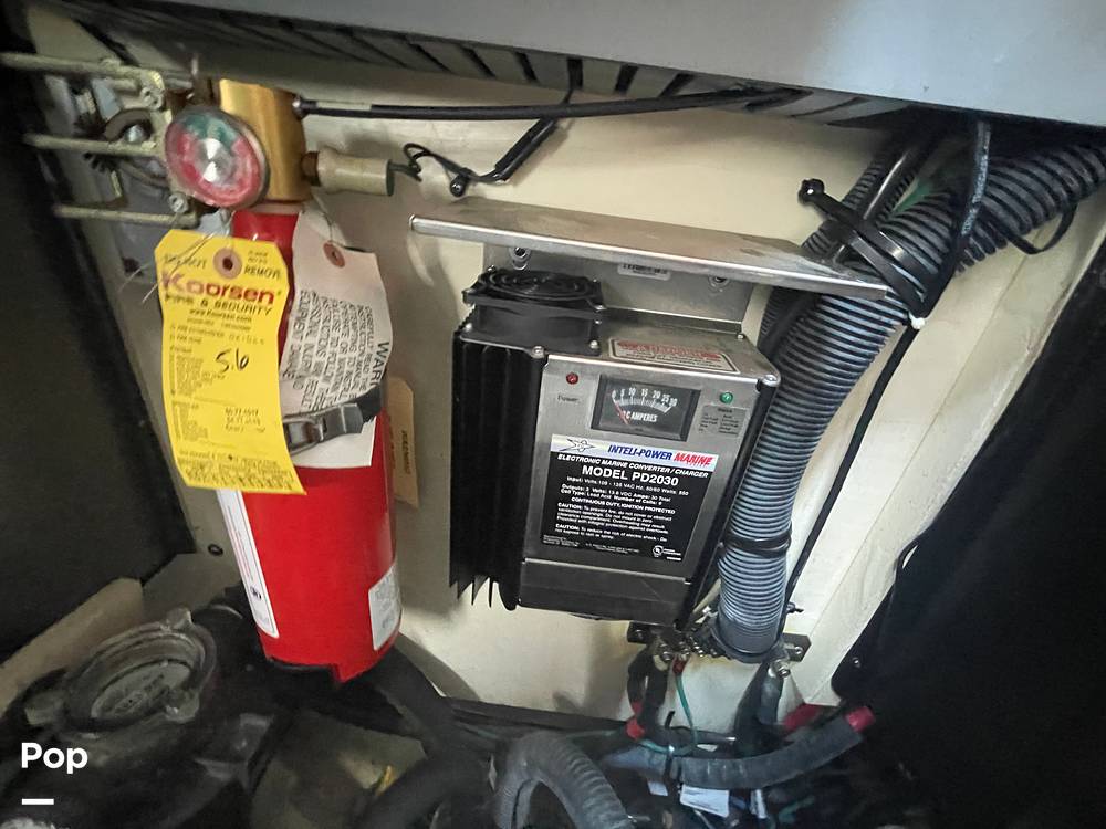 Slide: The Image of Sea Ray 320 Sundancer 2006 - 15573579