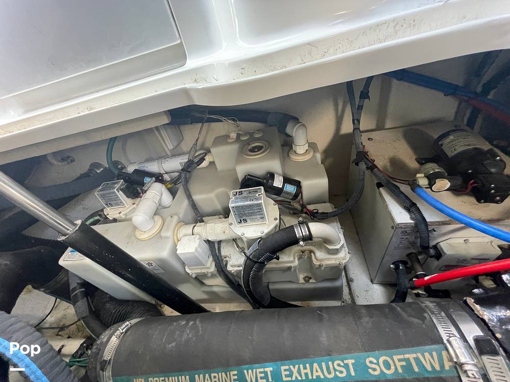 Slide: The Image of Sea Ray 320 Sundancer 2006 - 15573582