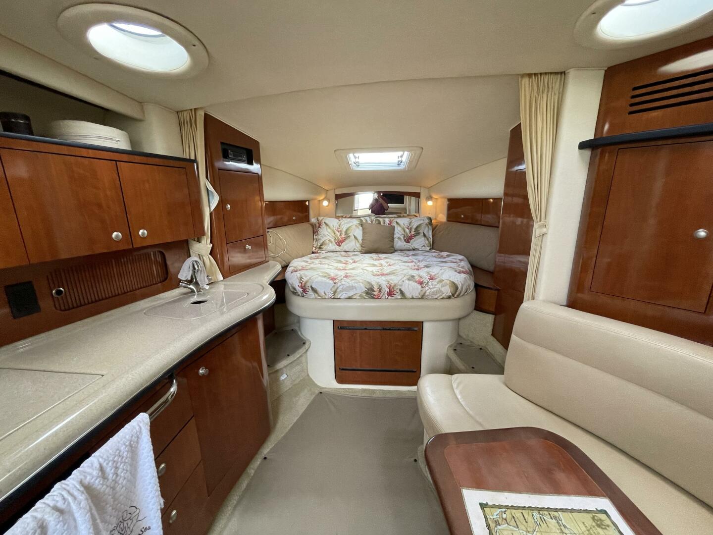 Slide: The Image of V berth - 5108268
