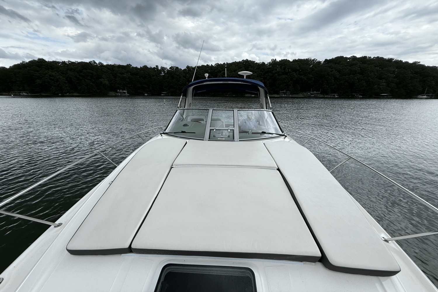 Slide: The Image of Sea Ray 320 Sundancer 2006 - 32