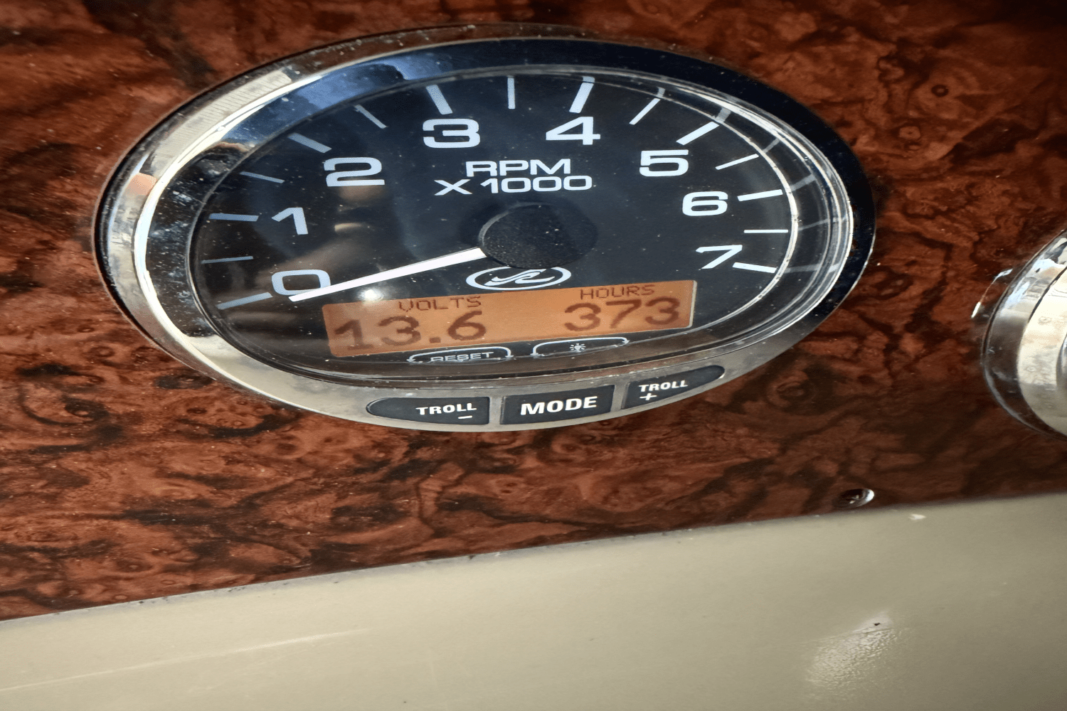 Slide: The Image of Sea Ray 320 Sundancer 2006 - 34