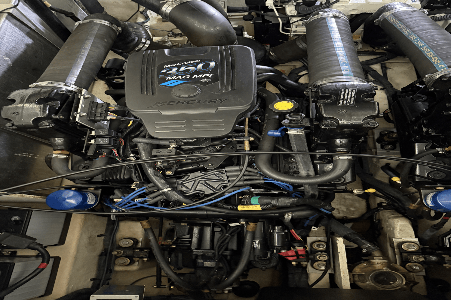 Slide: The Image of Sea Ray 320 Sundancer 2006 - 35