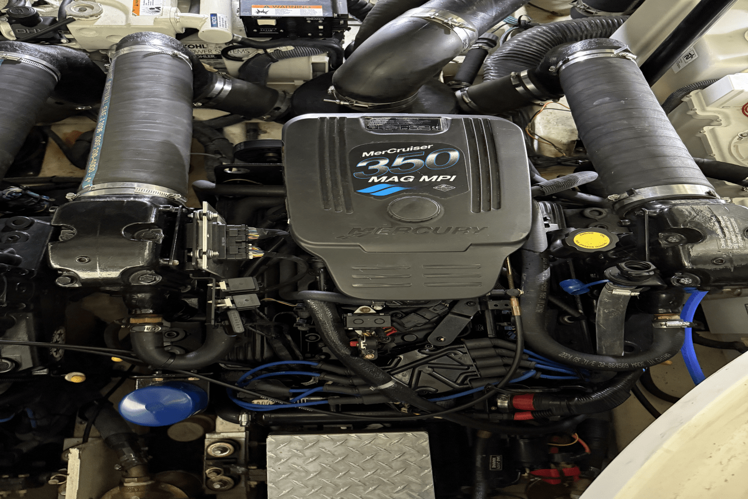 Slide: The Image of Sea Ray 320 Sundancer 2006 - 36