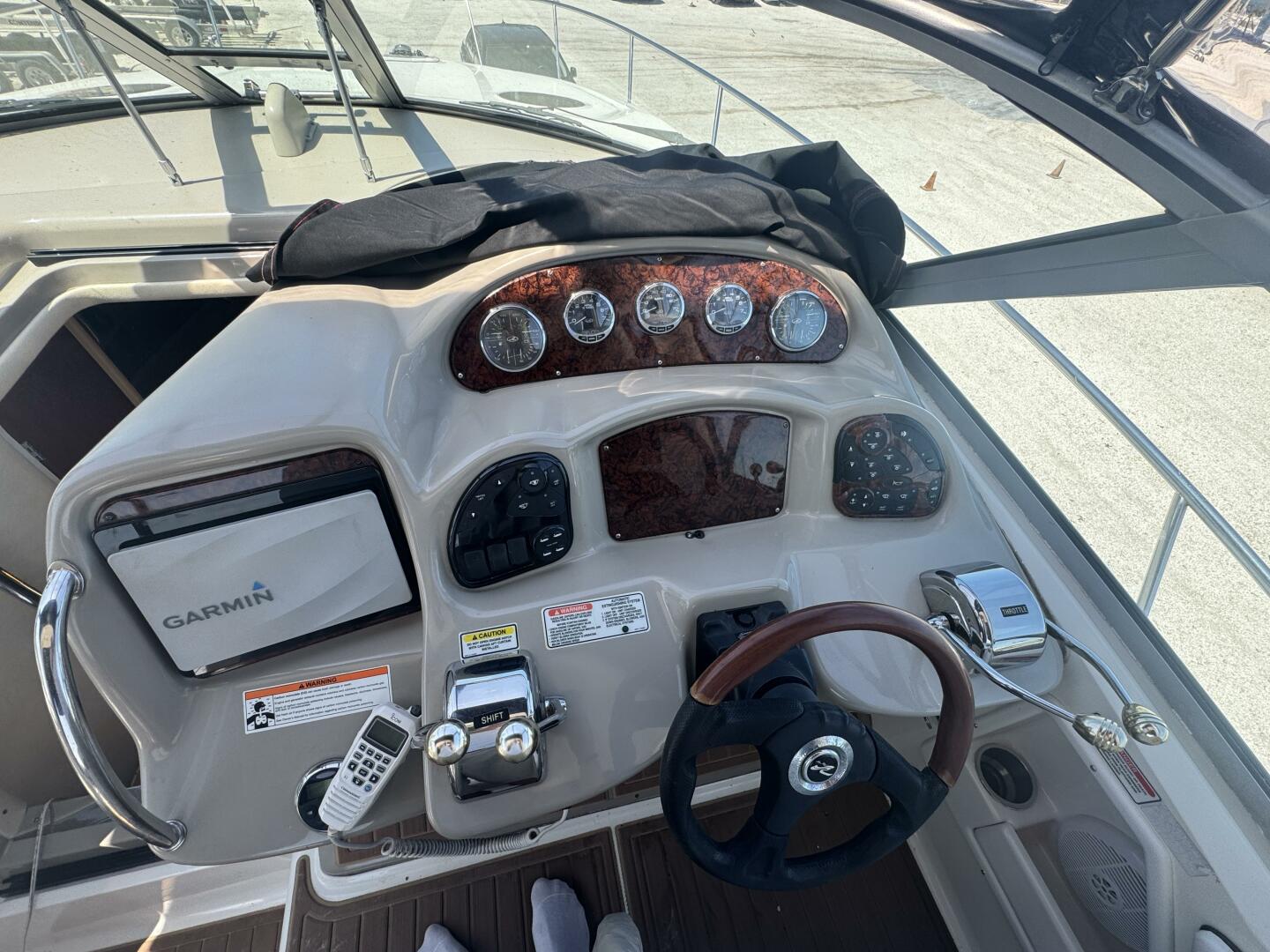 Slide: The Image of Sea Ray 320 Sundancer 2006 - 5399892