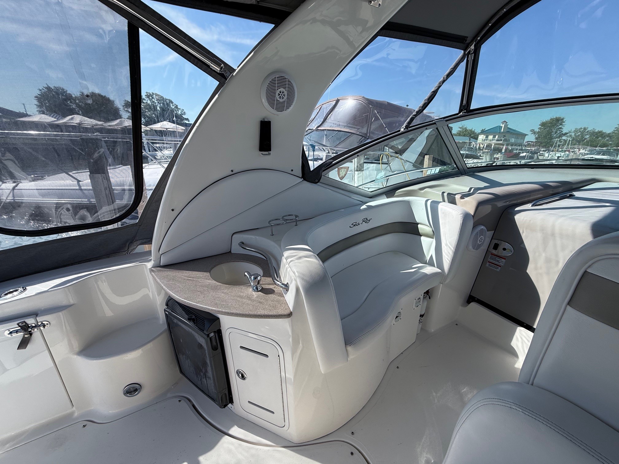 Slide: The Image of Sea Ray 320 SUNDANCER 2007 - 10