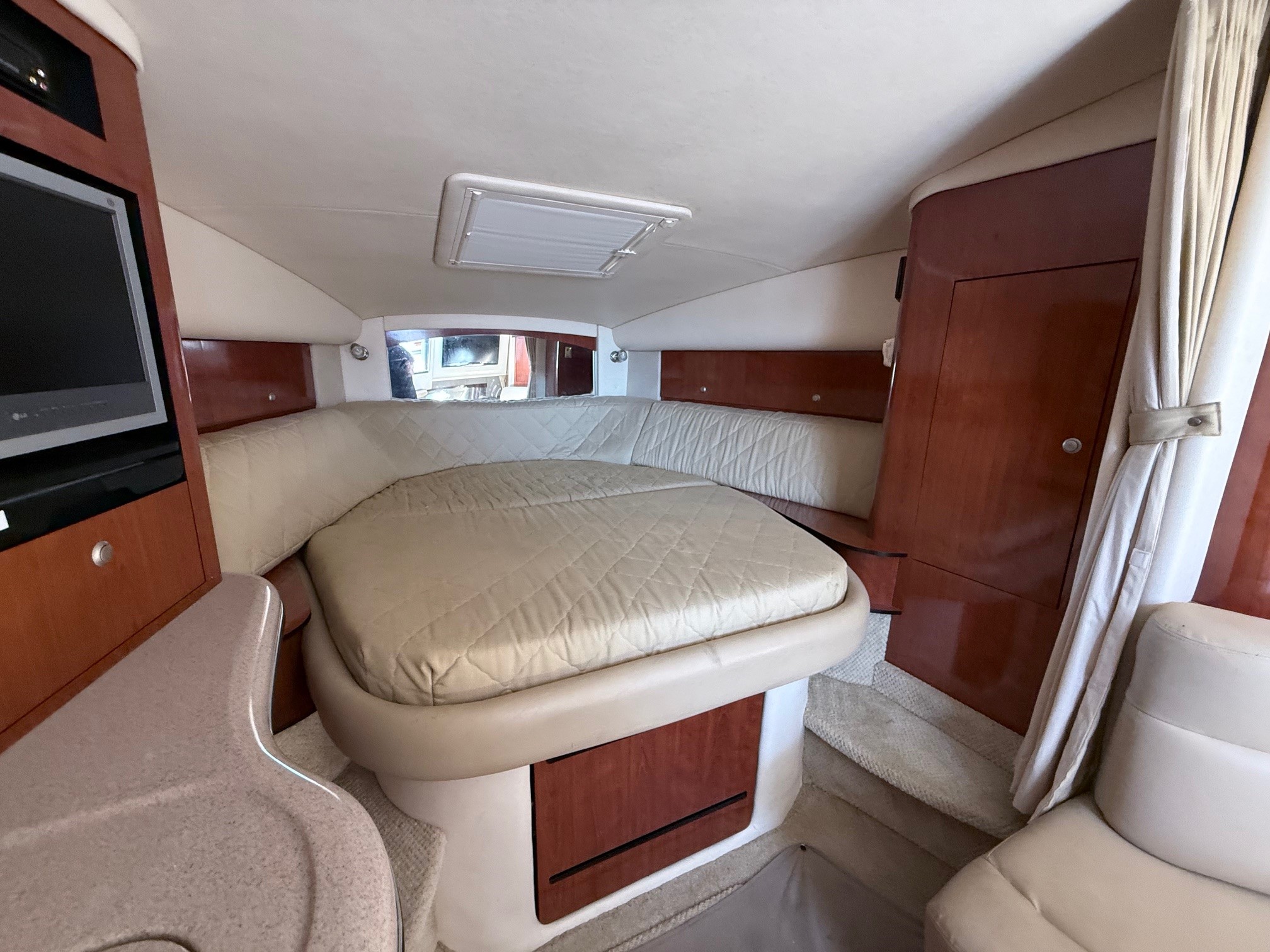 Slide: The Image of Sea Ray 320 SUNDANCER 2007 - 16