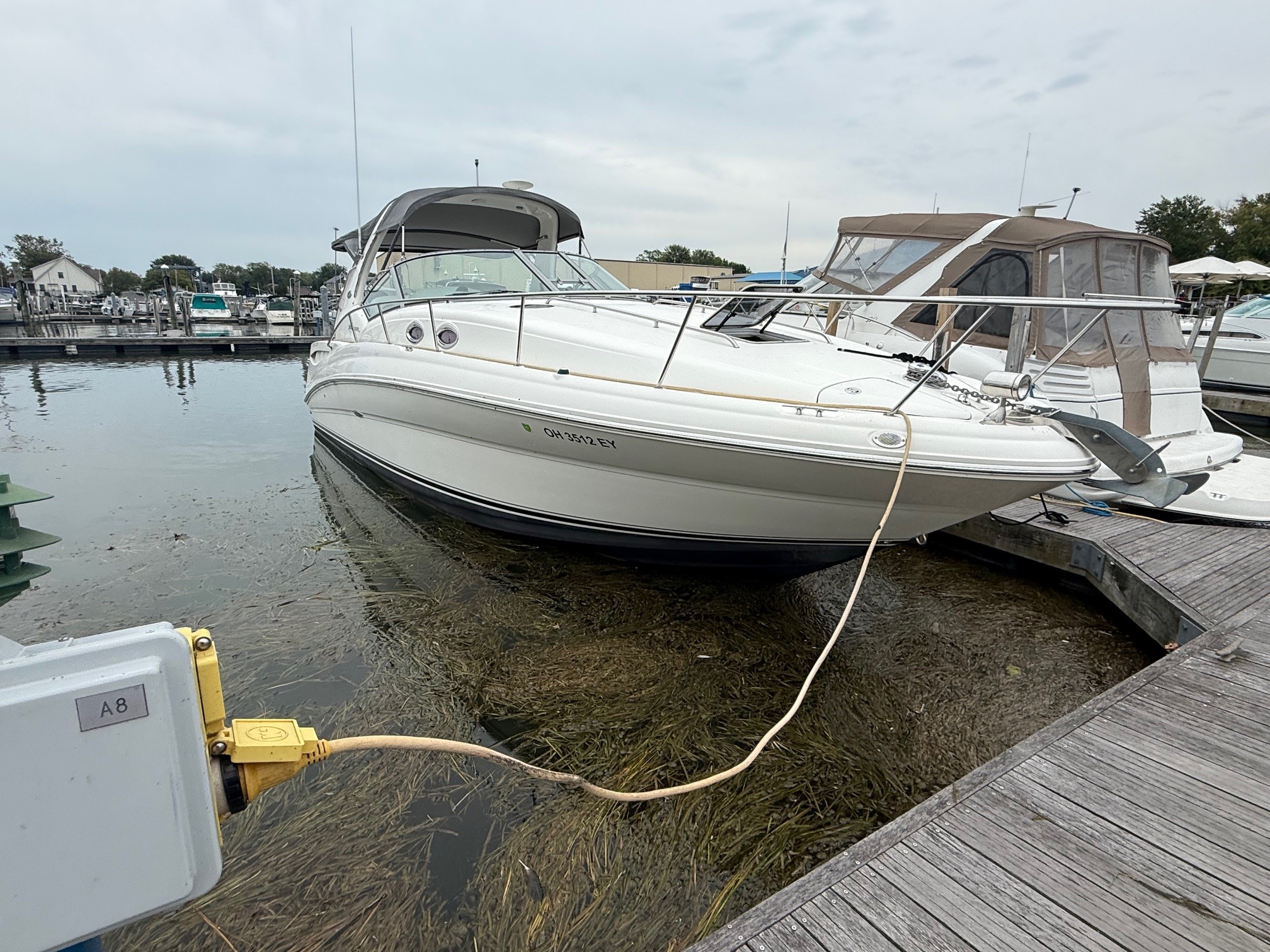 Slide: The Image of Sea Ray 320 SUNDANCER 2007 - 2