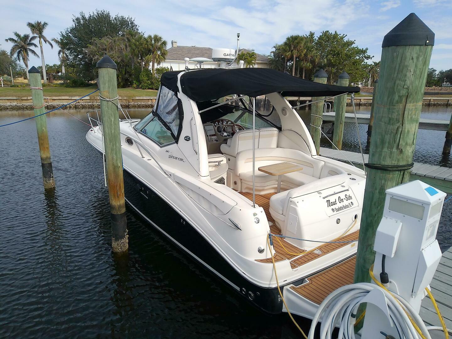 Slide: The Image of Sea Ray 320 Sundancer 2008 - 4950253