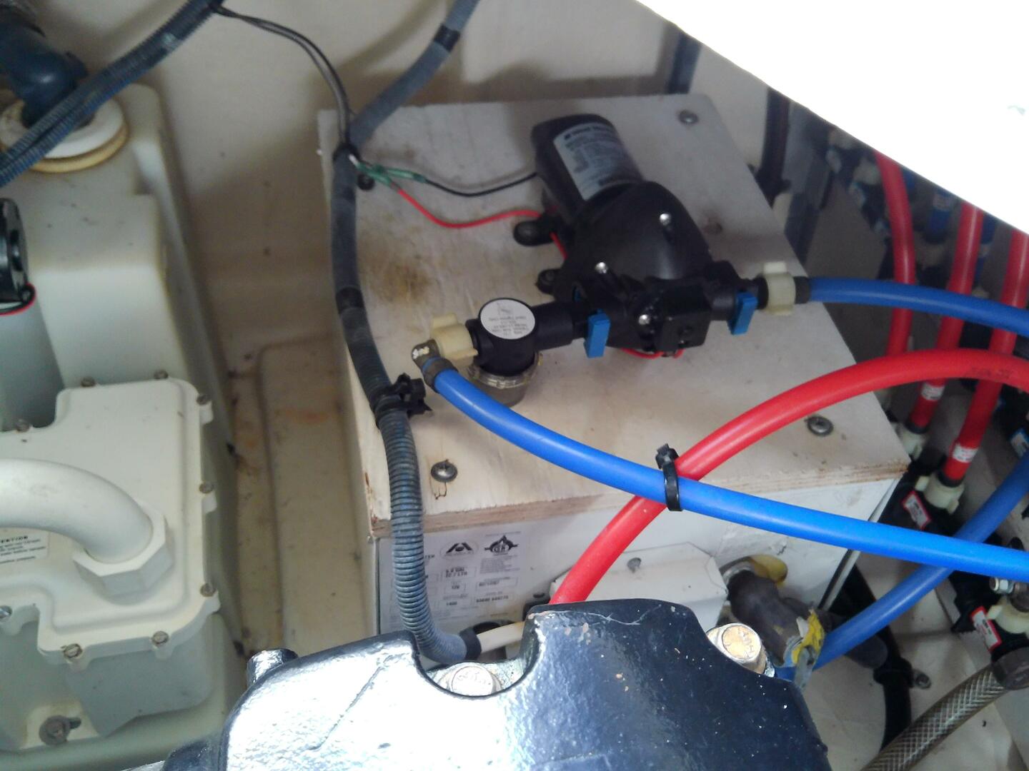 Slide: The Image of Sea Ray 320 Sundancer 2008 - 4950289