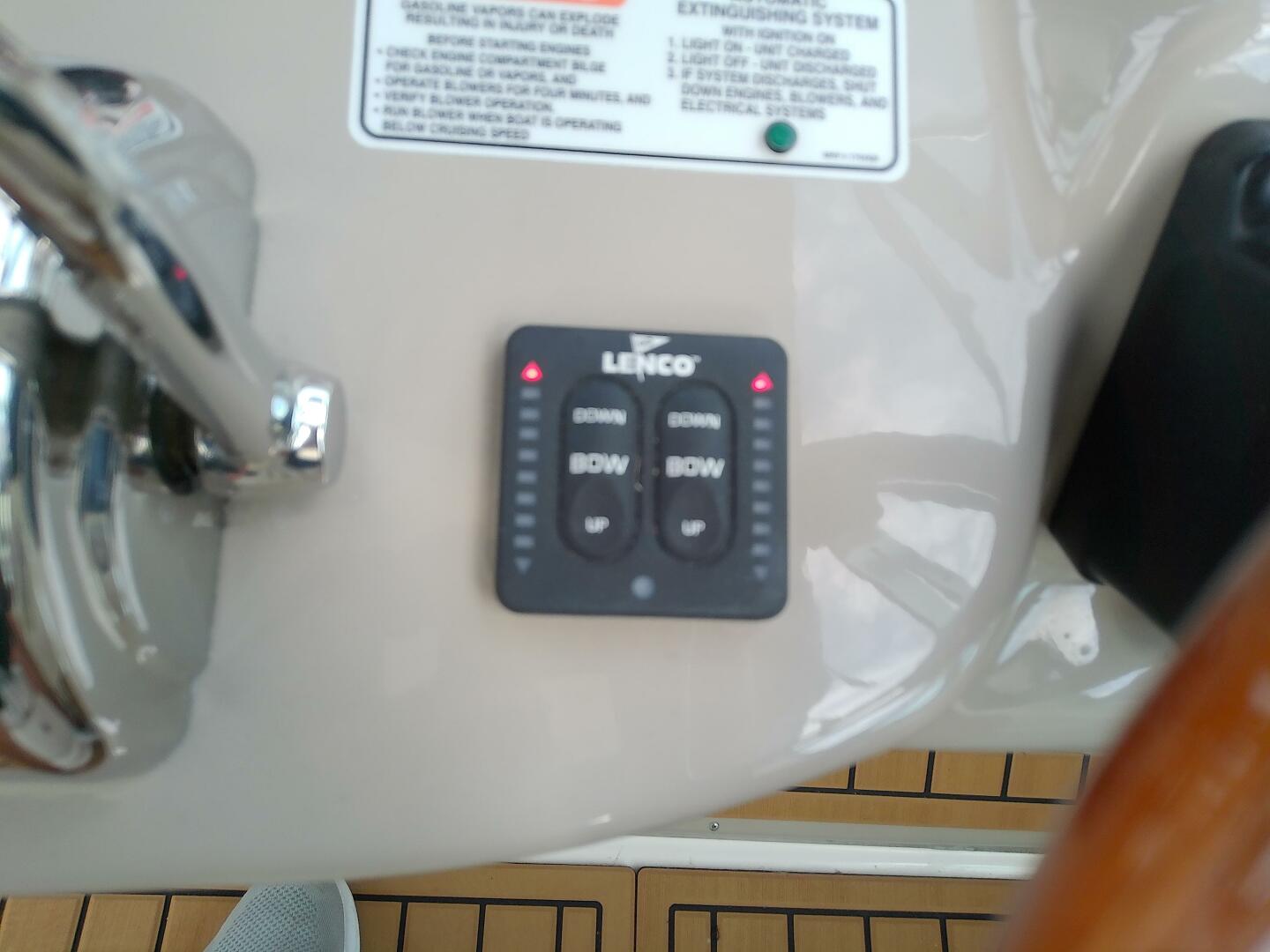 Slide: The Image of Sea Ray 320 Sundancer 2008 - 4950328