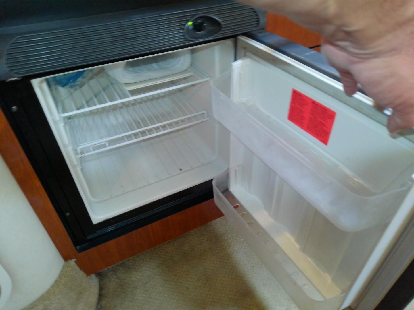 Slide: The Image of Sea Ray 320 Sundancer 2008 - 4950385