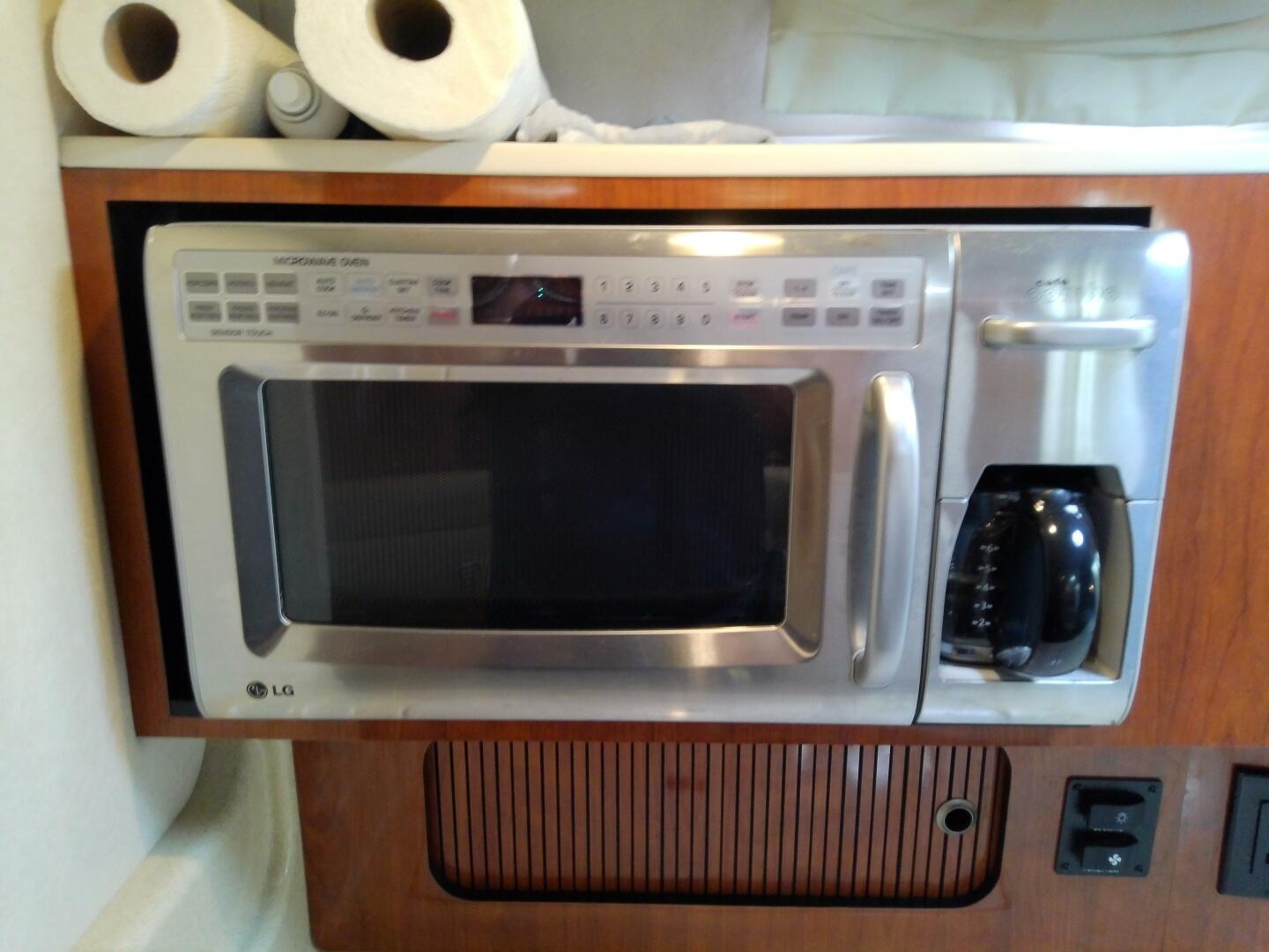 Slide: The Image of Sea Ray 320 Sundancer 2008 - 4950387