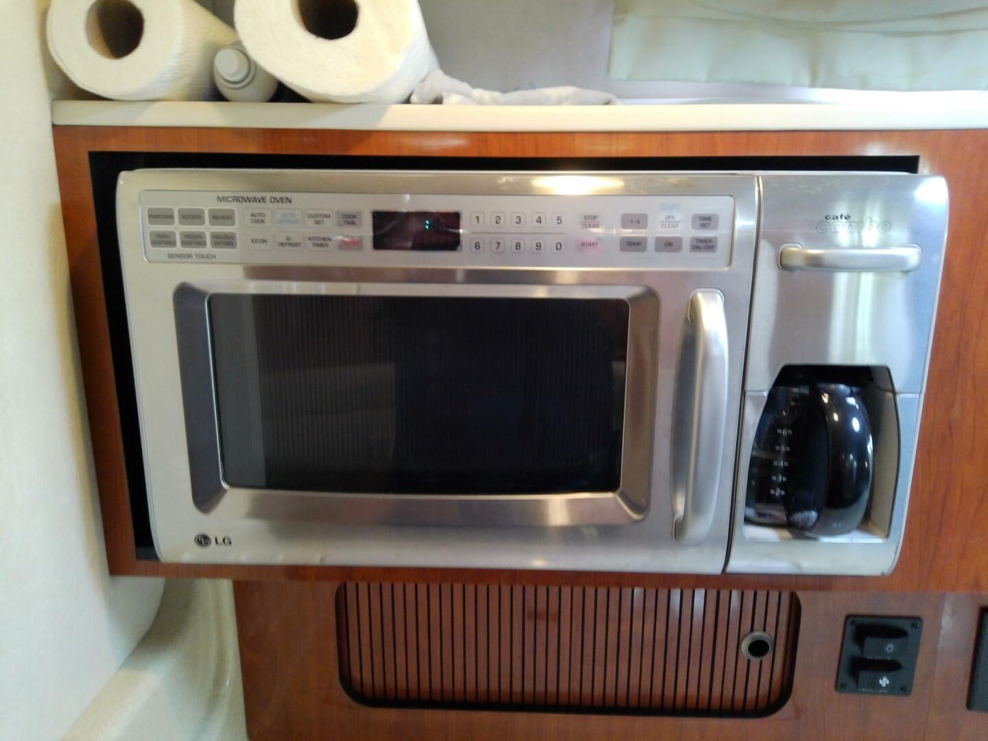 Slide: The Image of Sea Ray 320 Sundancer 2008 - 4950388