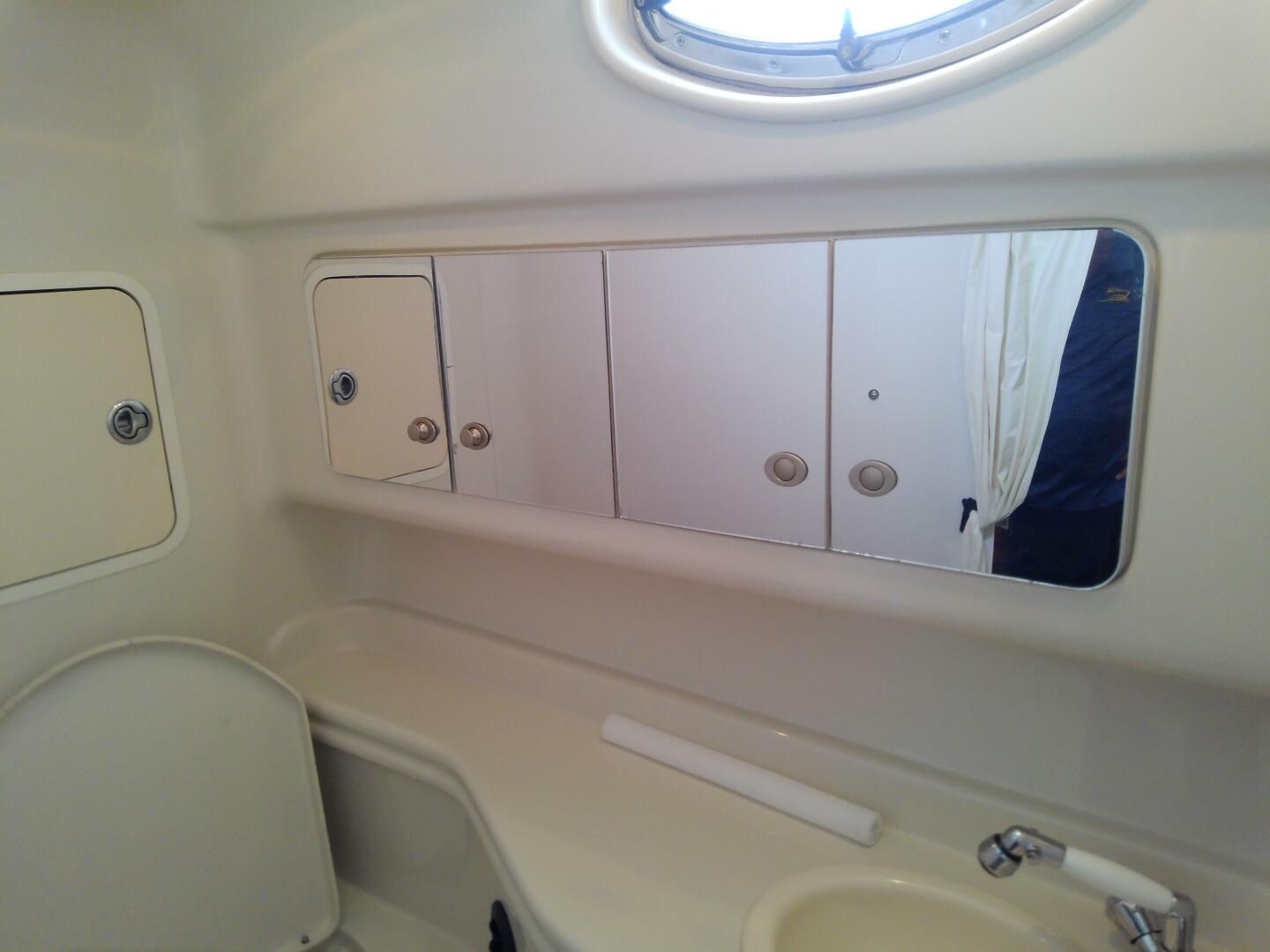 Slide: The Image of Sea Ray 320 Sundancer 2008 - 4950395