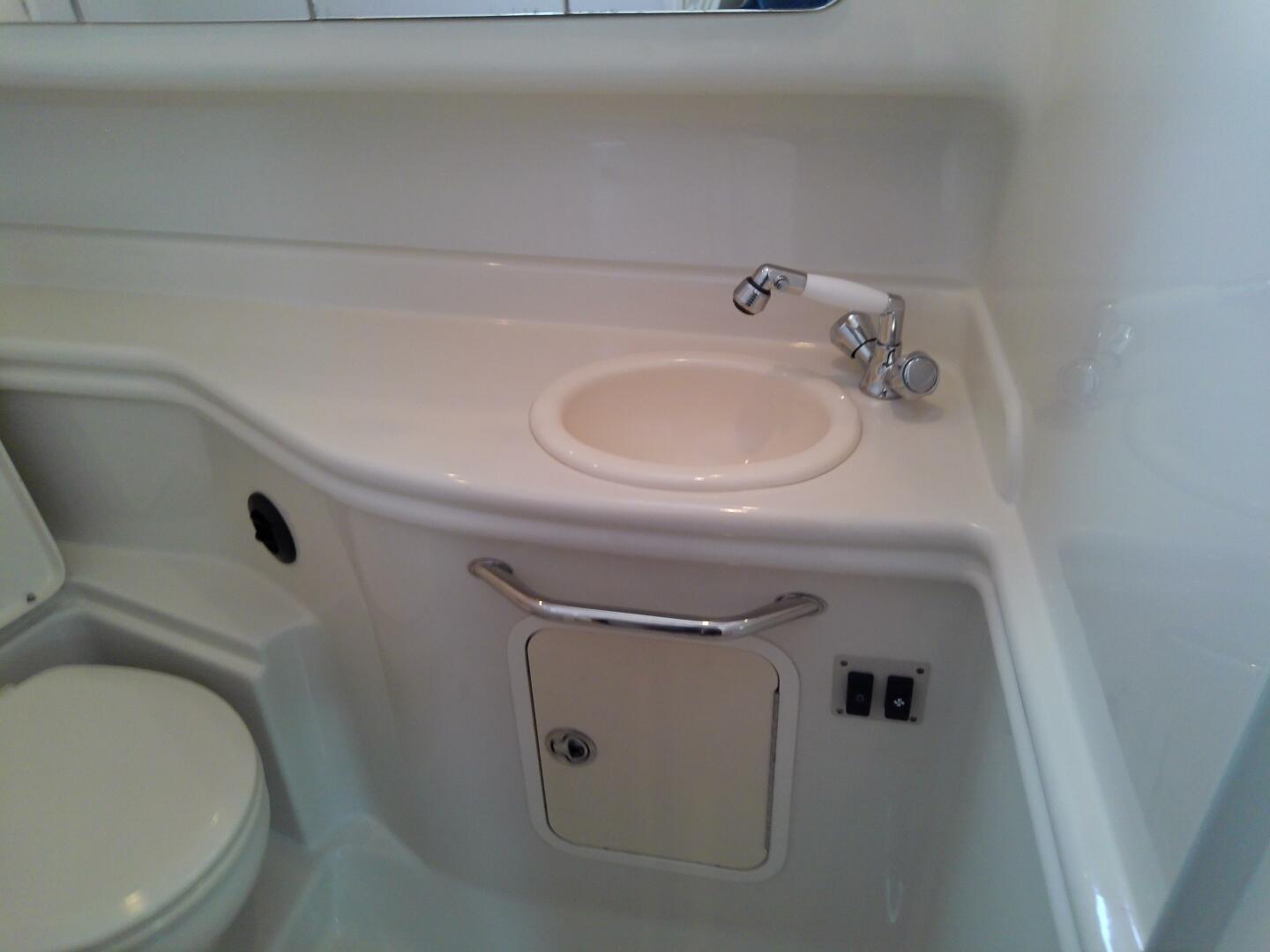 Slide: The Image of Sea Ray 320 Sundancer 2008 - 4950396