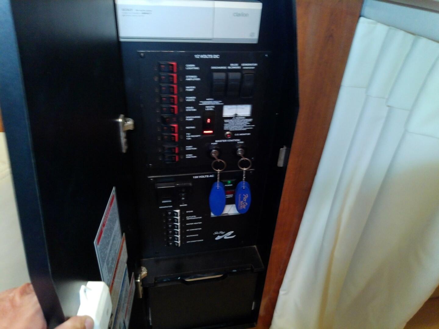 Slide: The Image of Sea Ray 320 Sundancer 2008 - 4950397