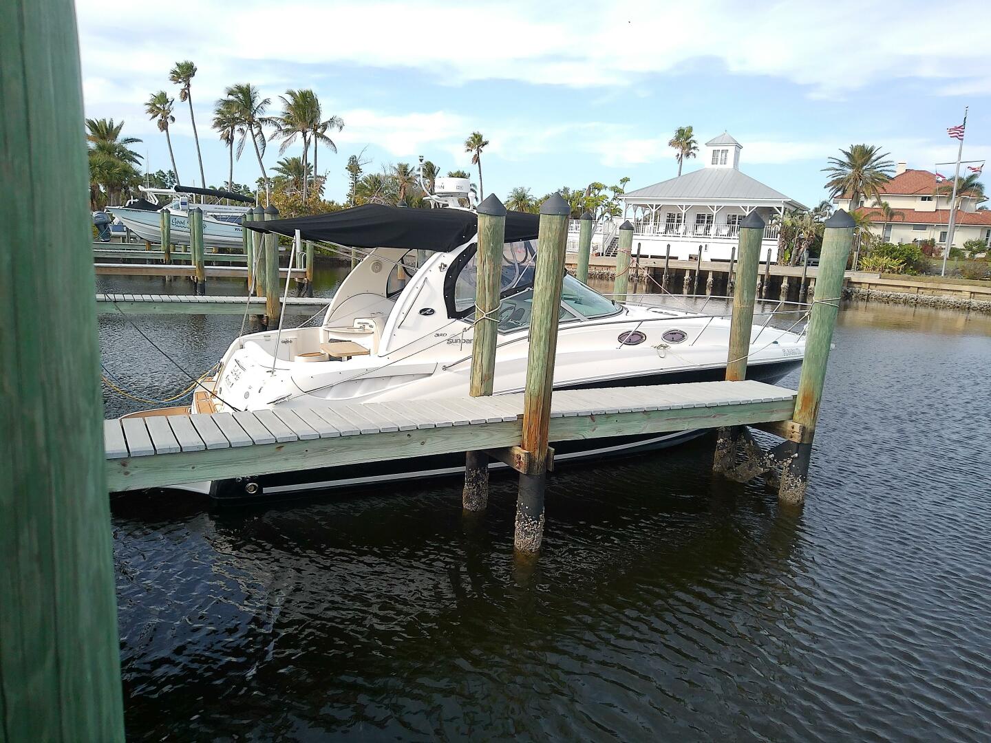 Slide: The Image of Sea Ray 320 Sundancer 2008 - 4950263