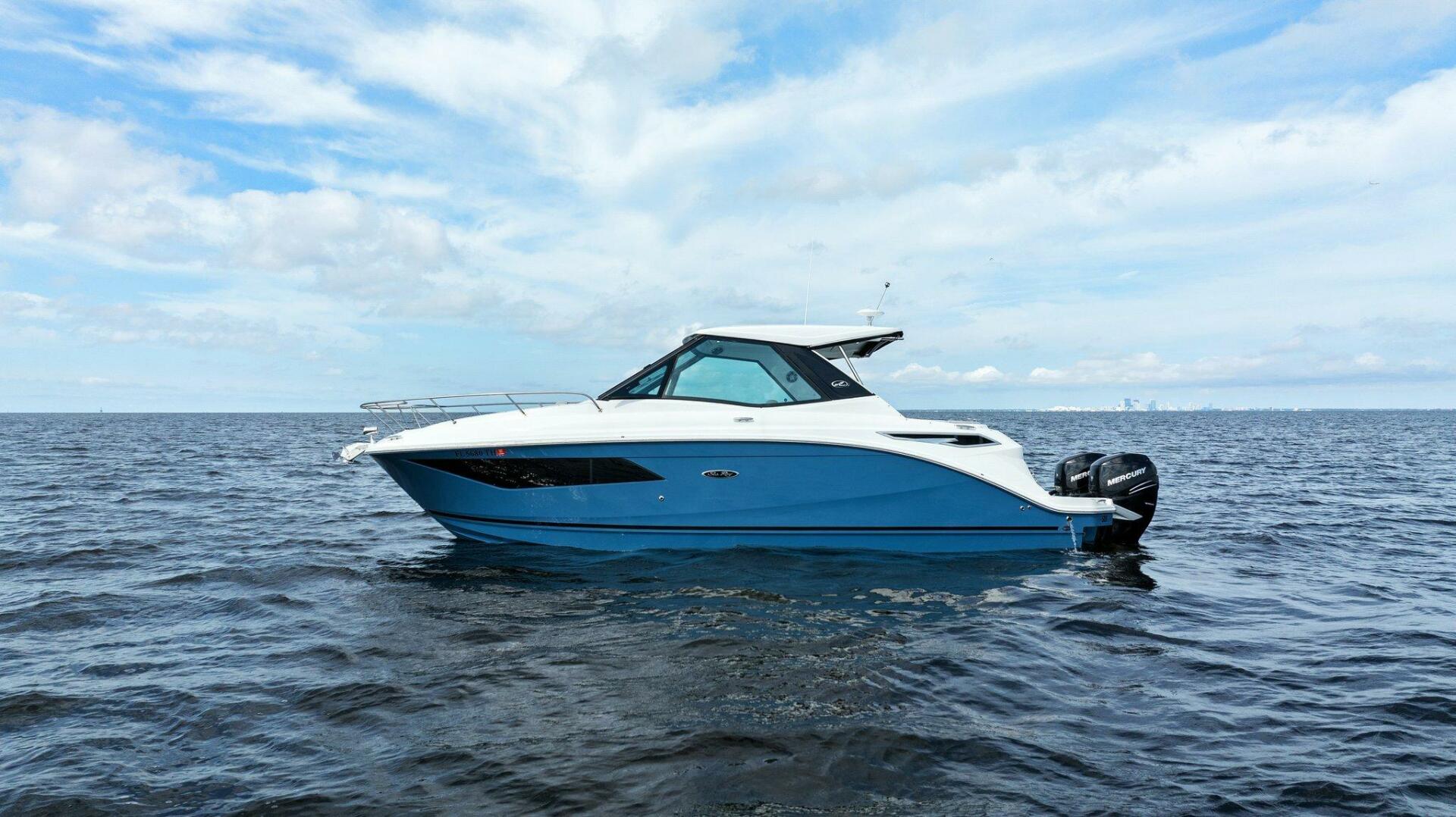 Slide: The Image of 2022 Sea Ray 32 Dancer Profile - 4739729