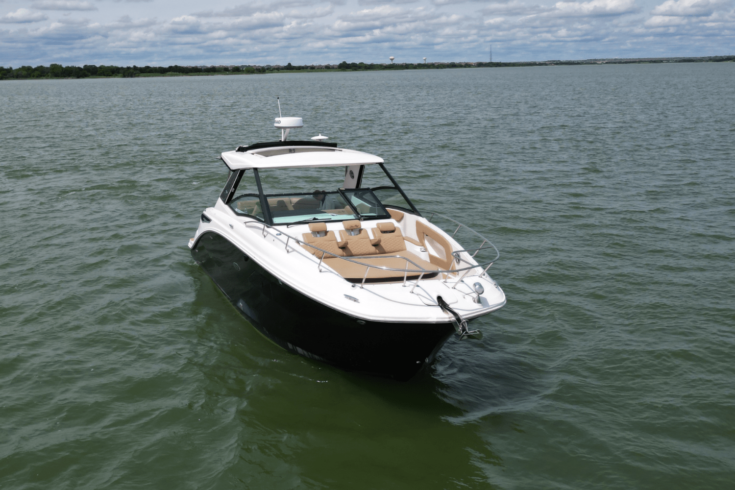 Slide: The Image of Sea Ray 320 SUNDANCER 2023 - 3