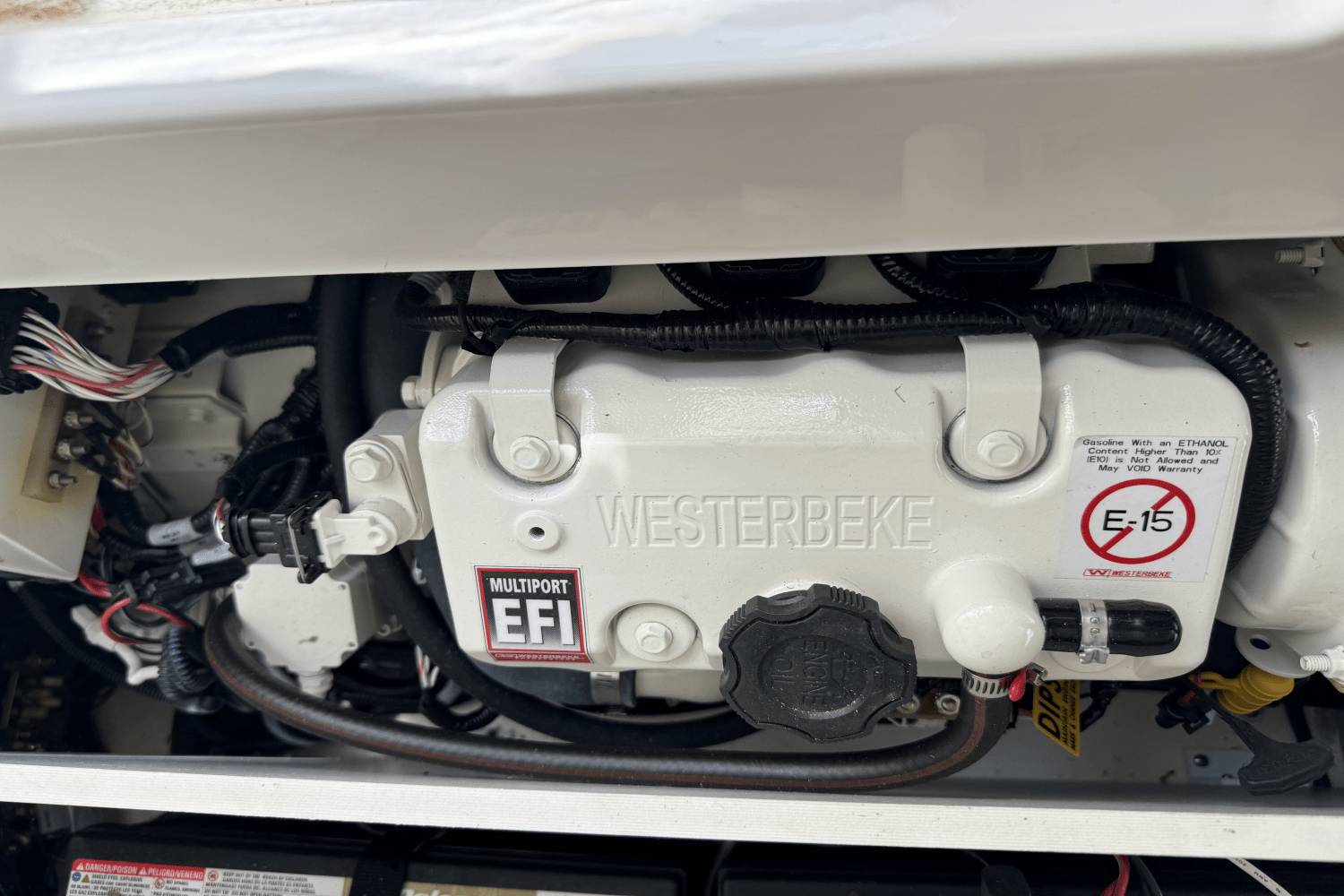 Slide: The Image of Sea Ray 320 SUNDANCER 2023 - 59