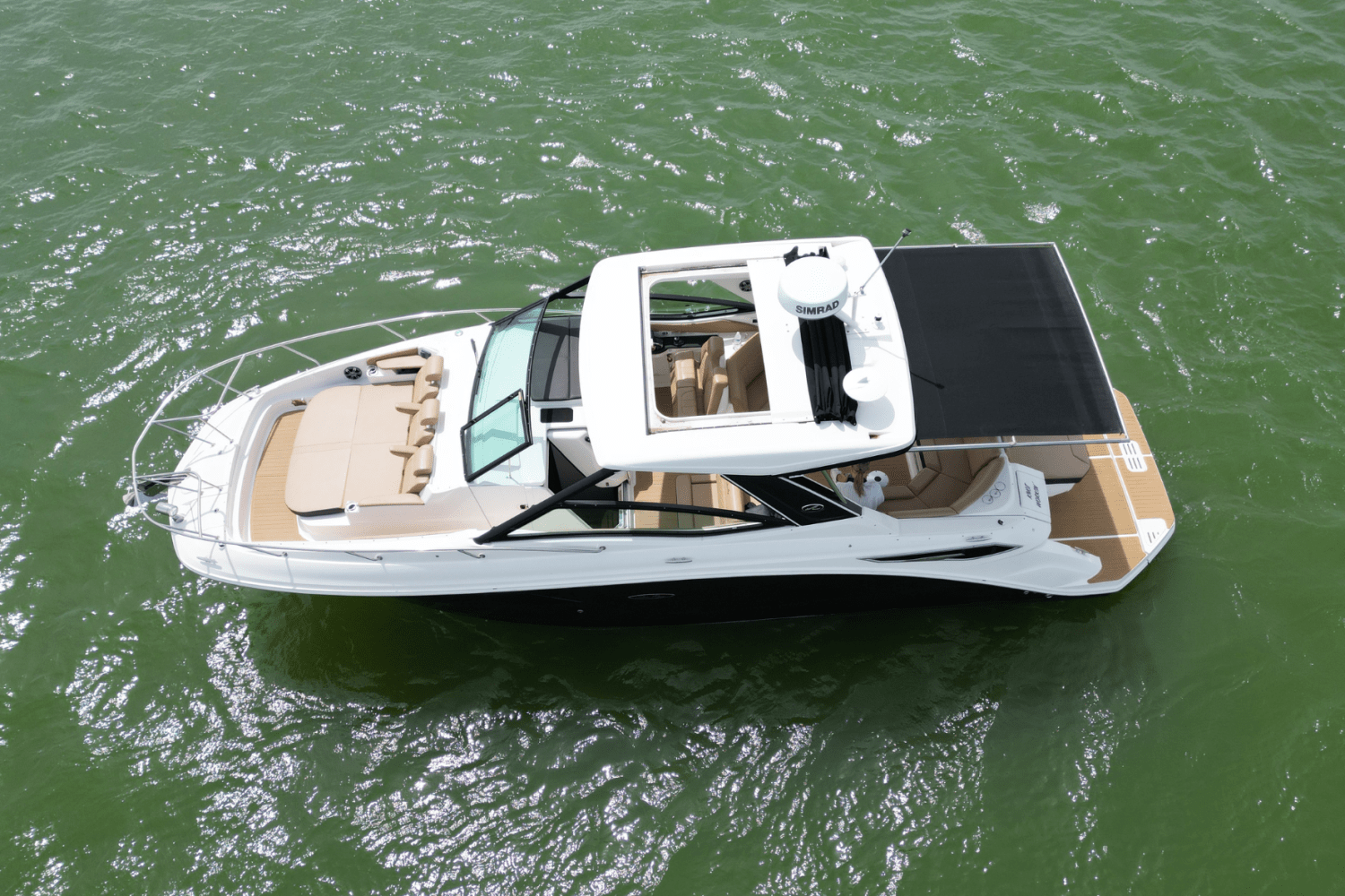 Slide: The Image of Sea Ray 320 SUNDANCER 2023 - 6