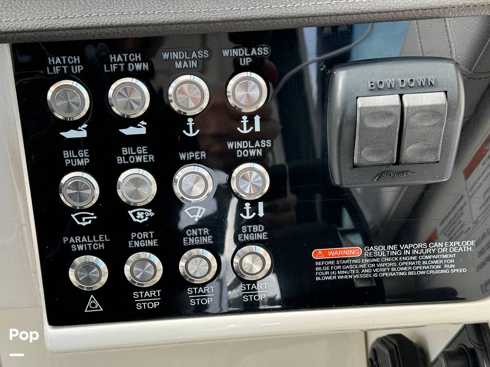 Slide: The Image of Sea Ray 320 SUNDANCER OB 2021 - 14961555