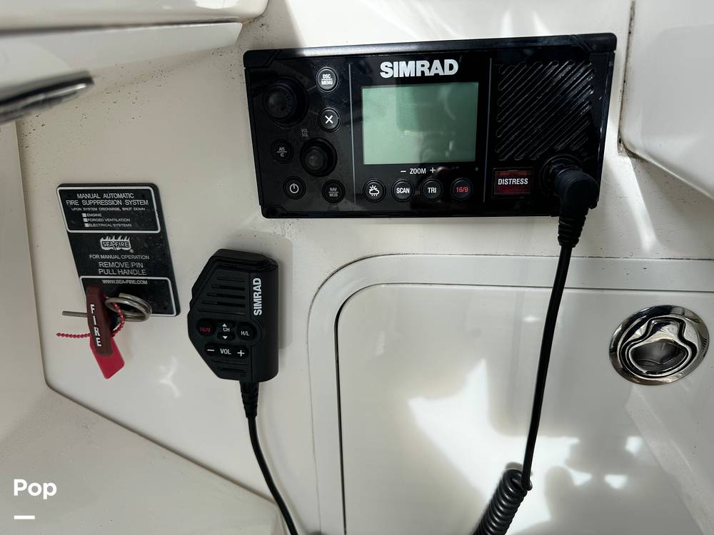 Slide: The Image of Sea Ray 320 SUNDANCER OB 2021 - 14961558