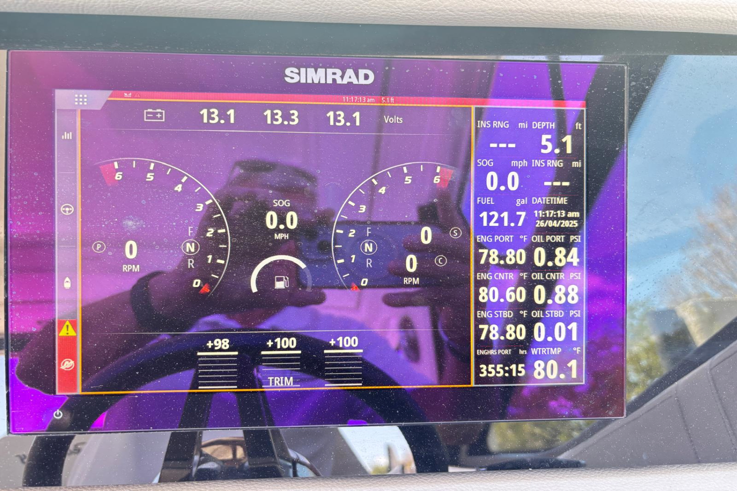 Slide: The Image of Sea Ray 320 SUNDANCER OB 2021 - 35