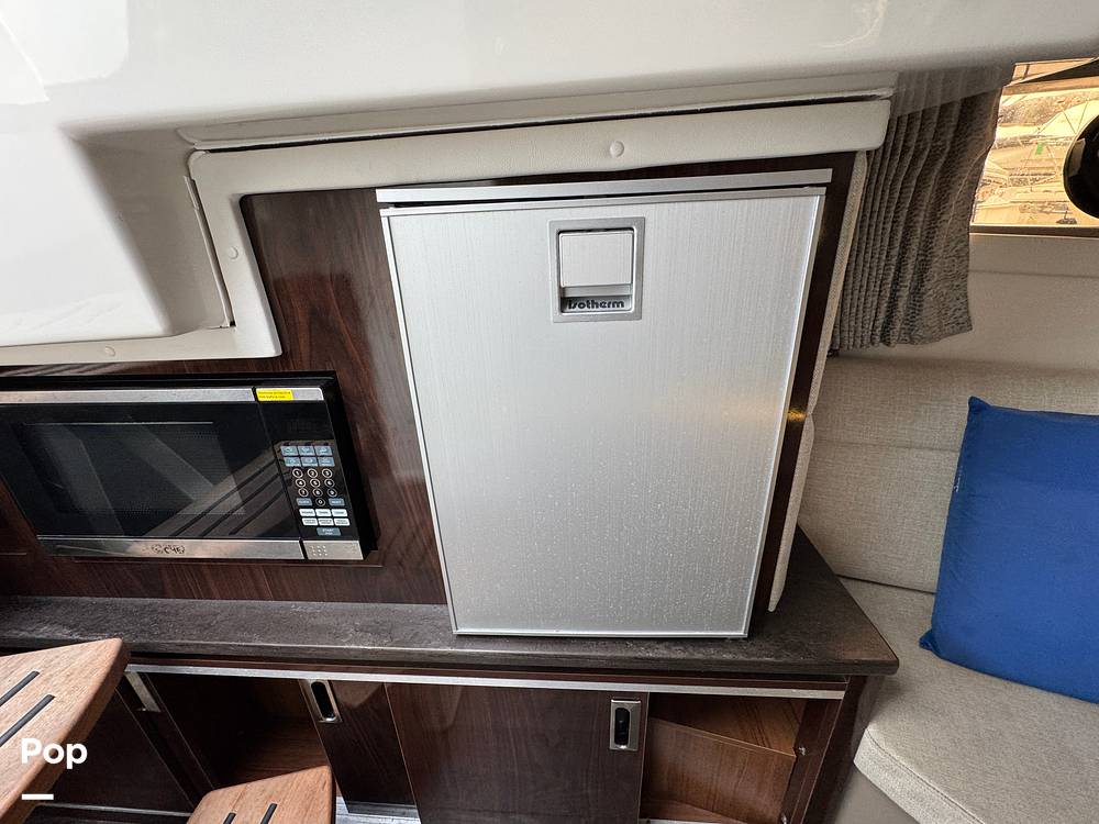Slide: The Image of Sea Ray 320 SUNDANCER OB 2021 - 14961577