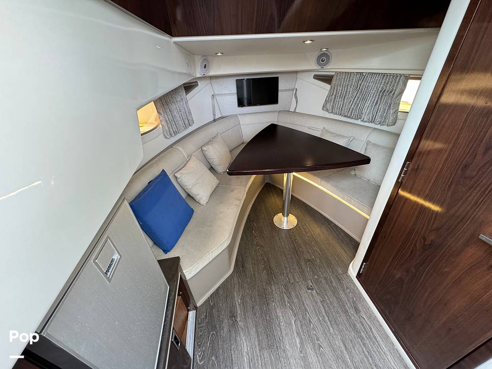 Slide: The Image of Sea Ray 320 SUNDANCER OB 2021 - 14961561