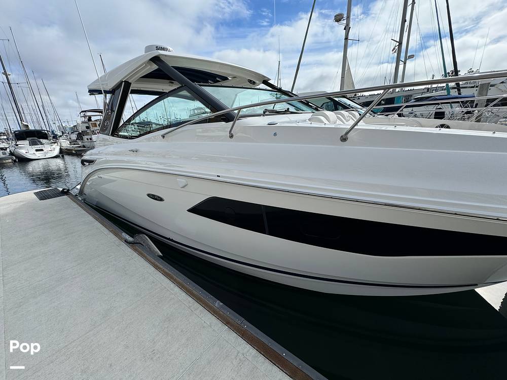 Slide: The Image of Sea Ray 320 SUNDANCER OB 2021 - 14961546