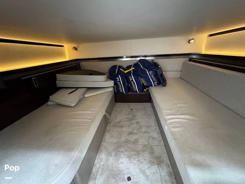 Slide: The Image of Sea Ray 320 SUNDANCER OB 2021 - 14961570