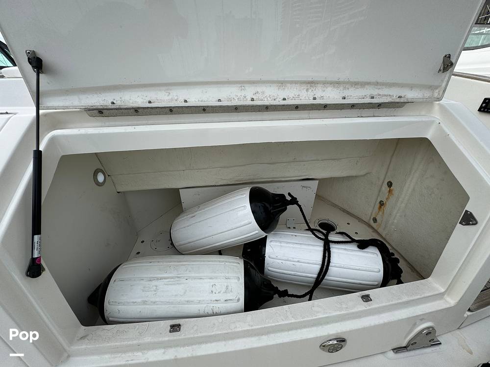 Slide: The Image of Sea Ray 320 SUNDANCER OB 2021 - 14961597