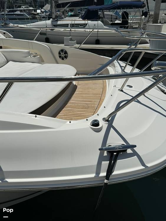 Slide: The Image of Sea Ray 320 SUNDANCER OB 2021 - 15440078